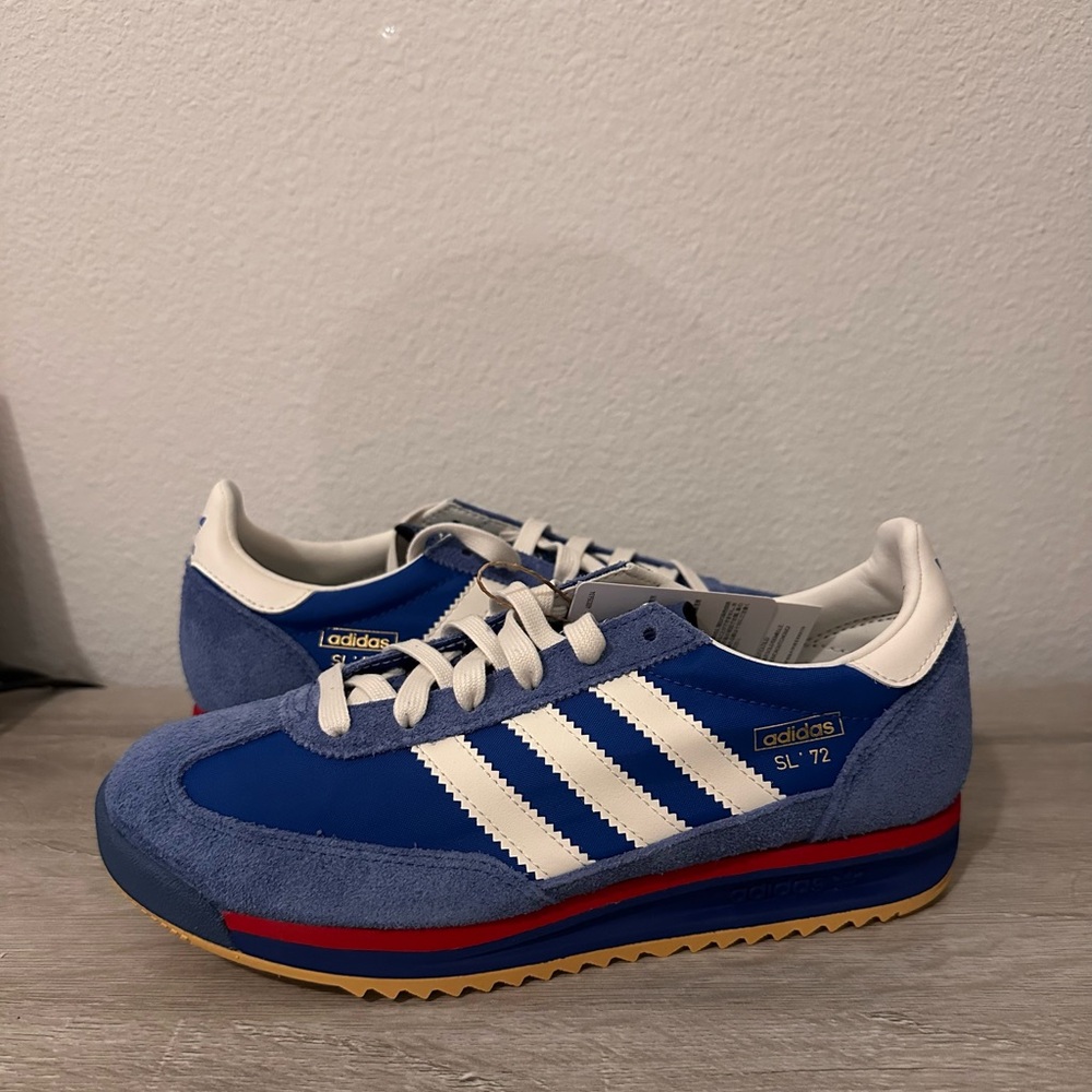 DROP YOUR OFFER!!!
ADIDAS SL 72 RS
US 6.5M/7.5W
BRAND NEW!!!